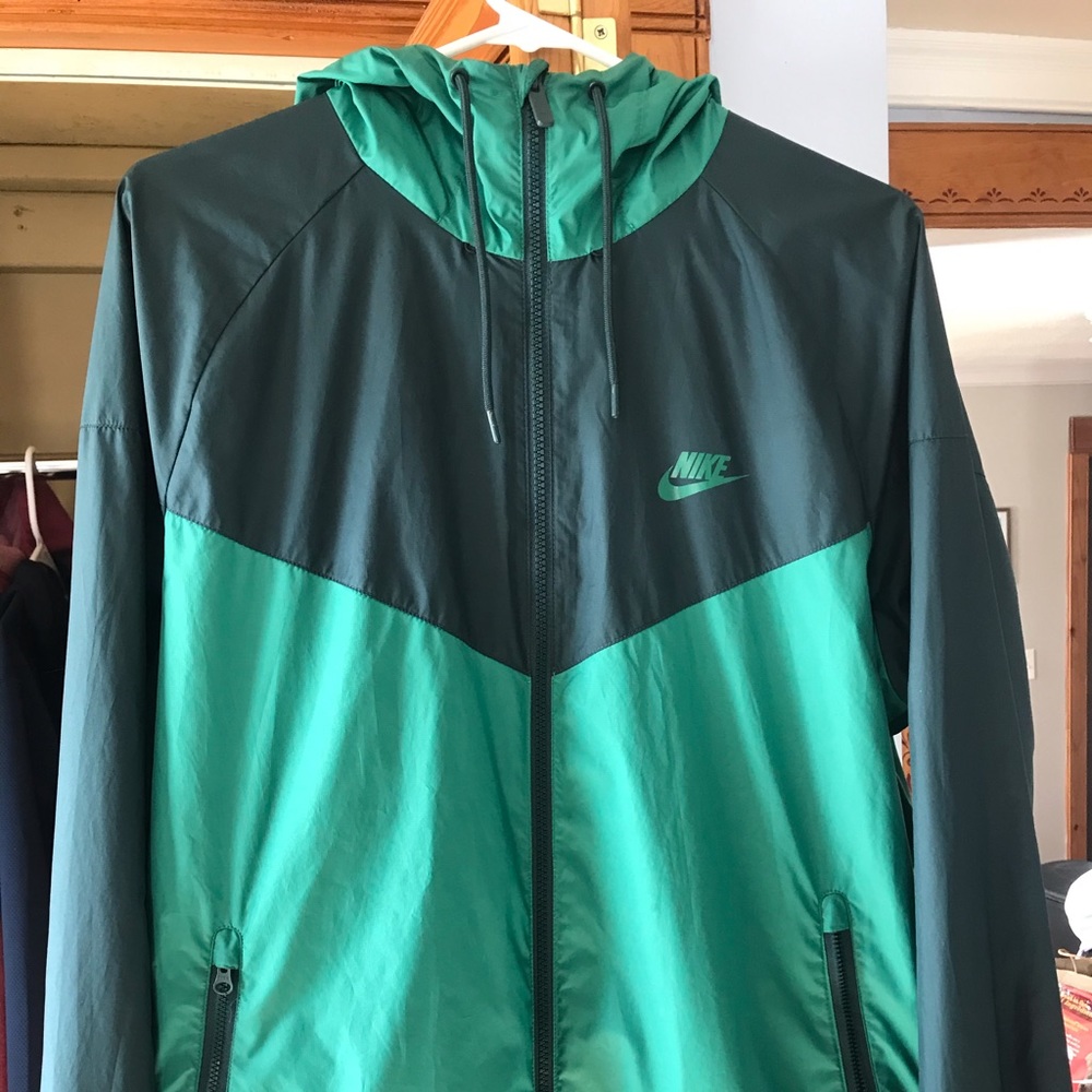 Green Nike Windbreaker, Men’s MED